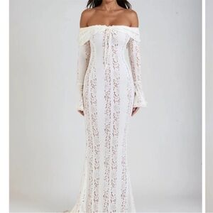 Althea Elise Off-Shoulder Lace Dress in White
